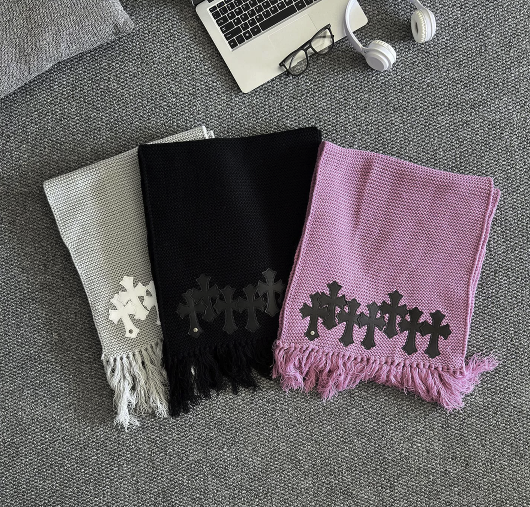 【GR78】Noir Cross Emblem Knit Stole