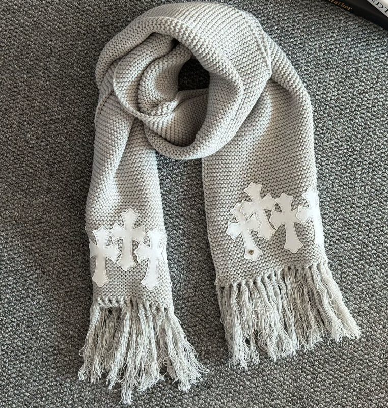 【GR78】Noir Cross Emblem Knit Stole