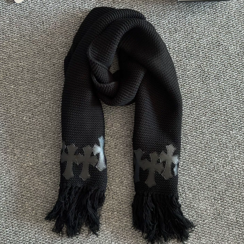 【GR78】Noir Cross Emblem Knit Stole