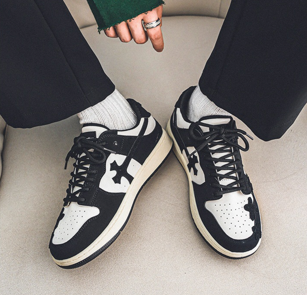 【GR86】Coven Sneaker