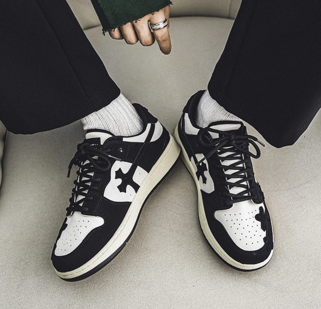【GR86】Coven Sneaker
