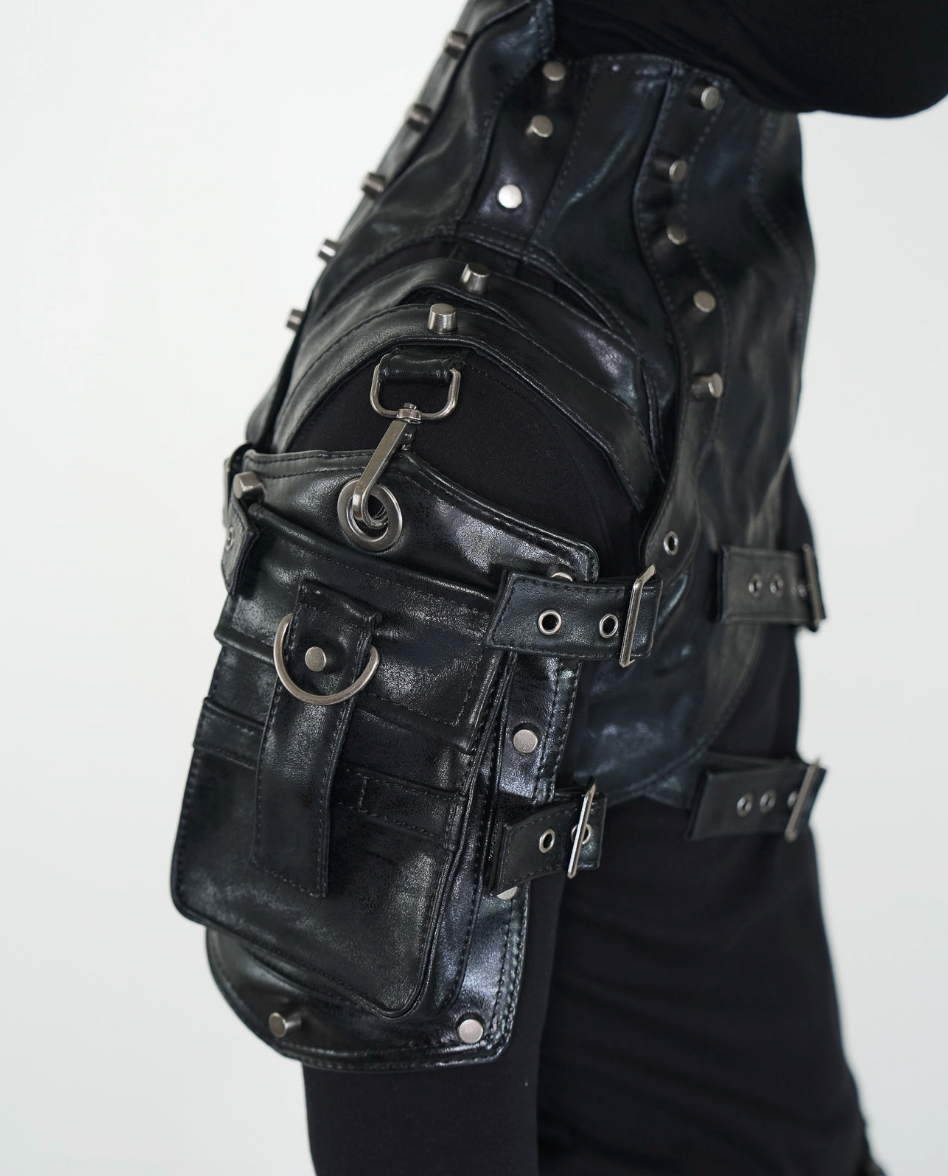 【GR101】Abyss Leather Harness