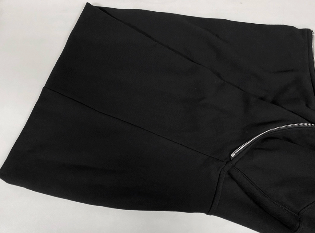 【GR121】Diagonal Zip Hoodie