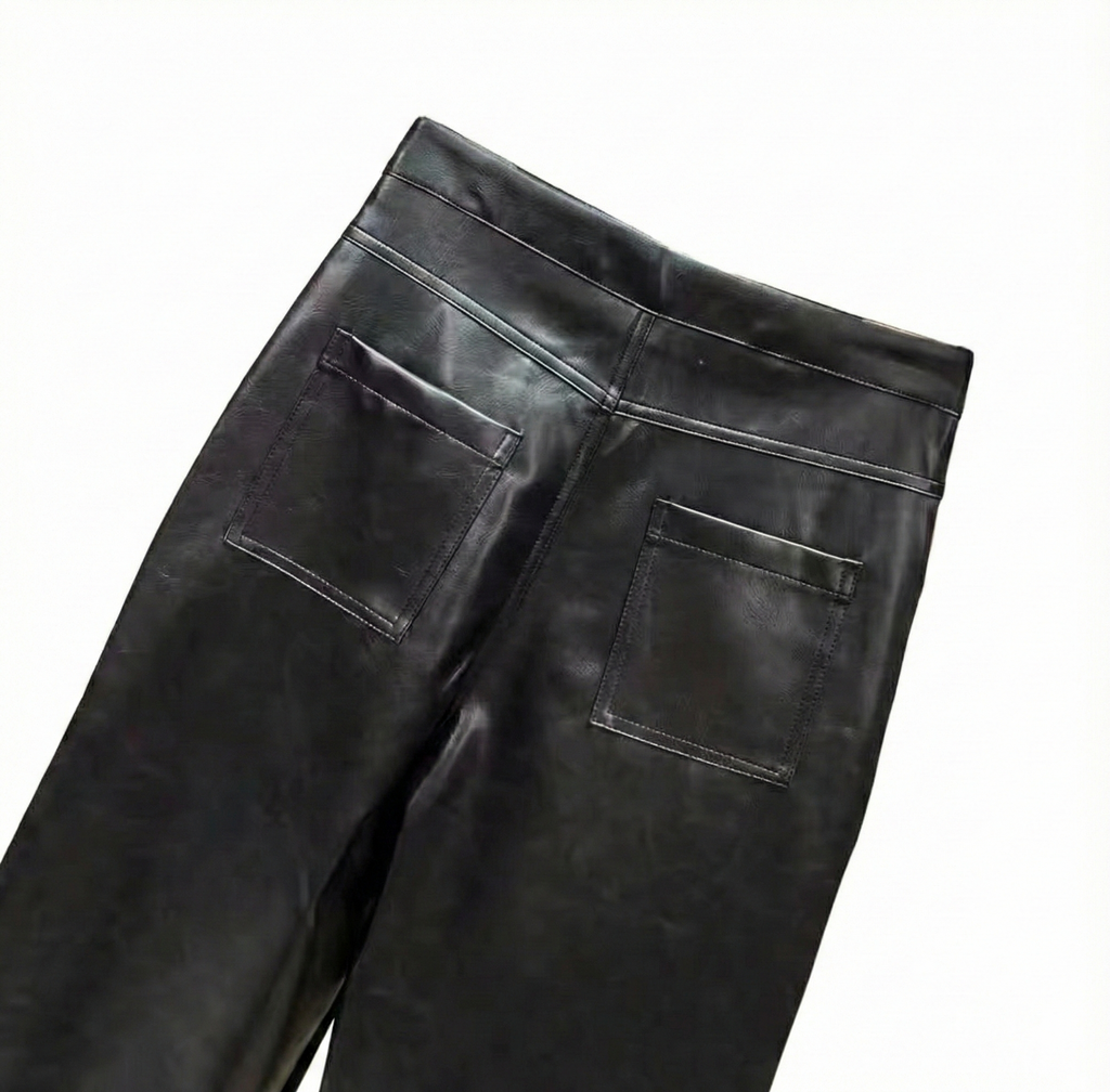 【GR84】 Black Cross Leather